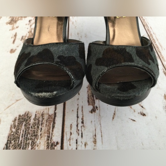 N.Y.L.A. PONY HAIR PLATFORM HEEL SIZE 7 - Picture 2 of 12